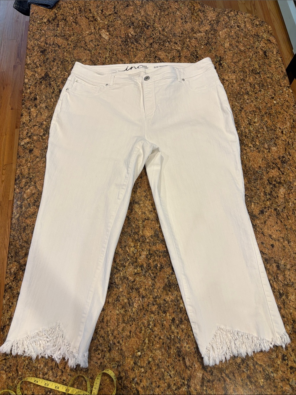 INC International Concepts White Slim Tech-Fit Jeans